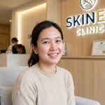 Wanita Indonesia dengan kulit halus tanpa bekas jerawat setelah microneedling di Skinex Clinic Bintaro